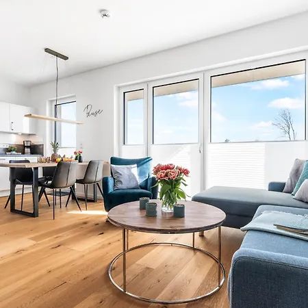 Hannas Ostseezeit * אולפניץ